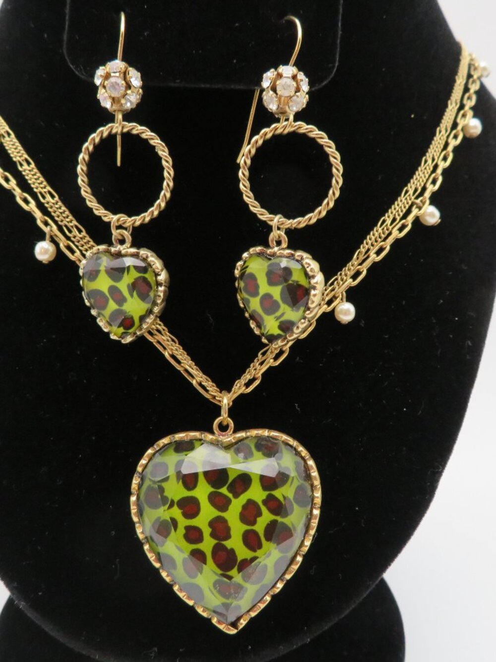 Betsy Johnson Heart Leopard Green Necklace Earrings